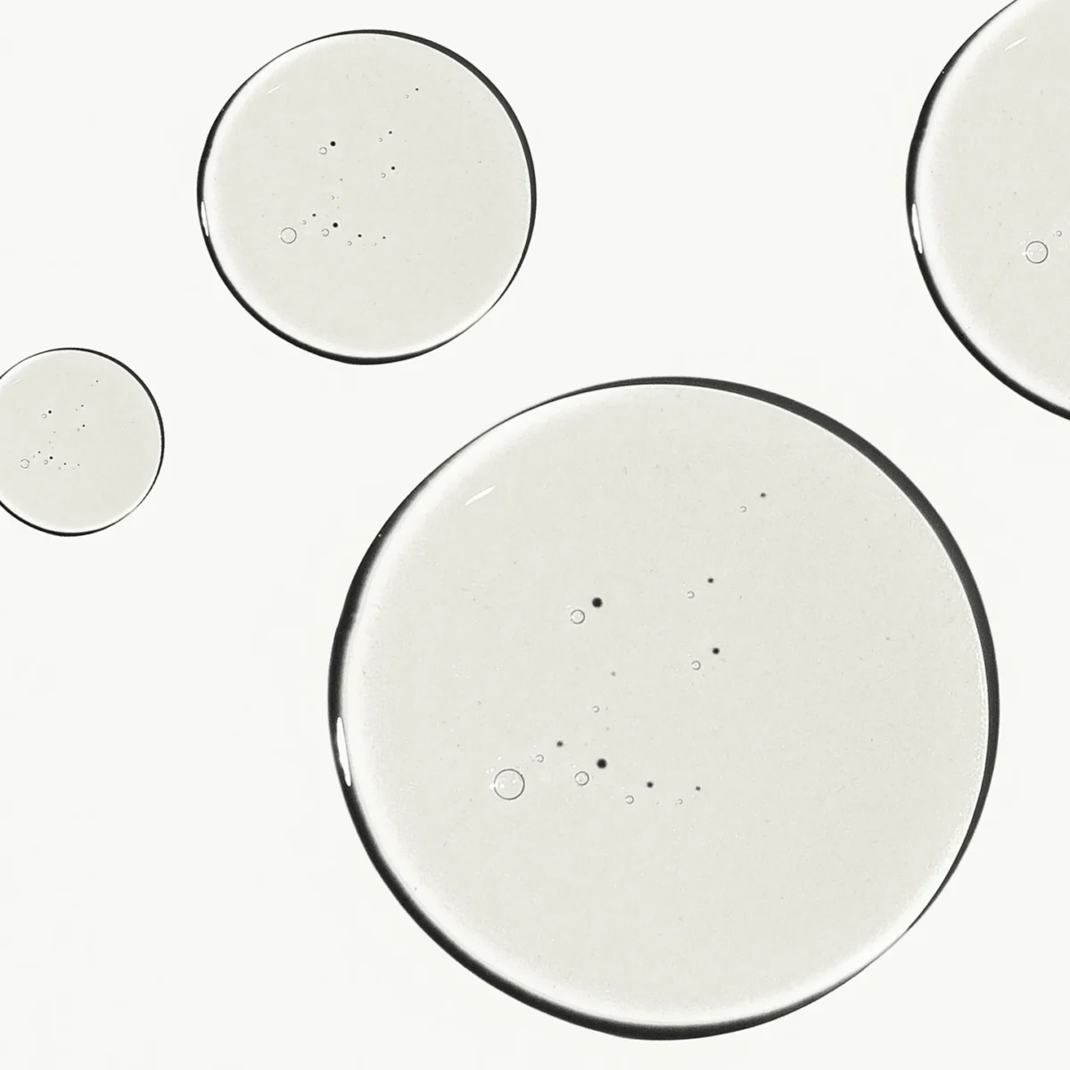 haruharu-wonder-black-rice-hyaluronic-toner-texture