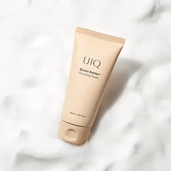 uiq-biome-barrier-cleansing-foam-texture