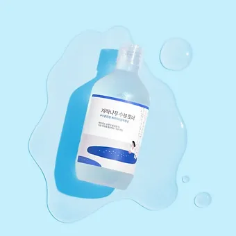 round-lab-birch-juice-moisturizing-toner-texture