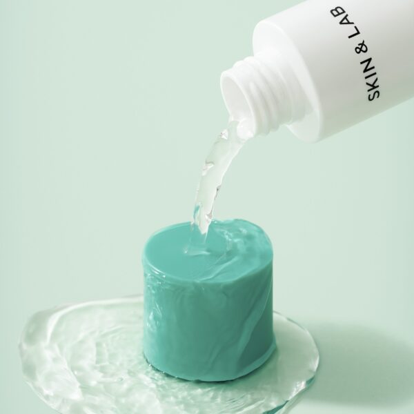 skin-and-lab-tricicabarrier-soothing-toner-texture
