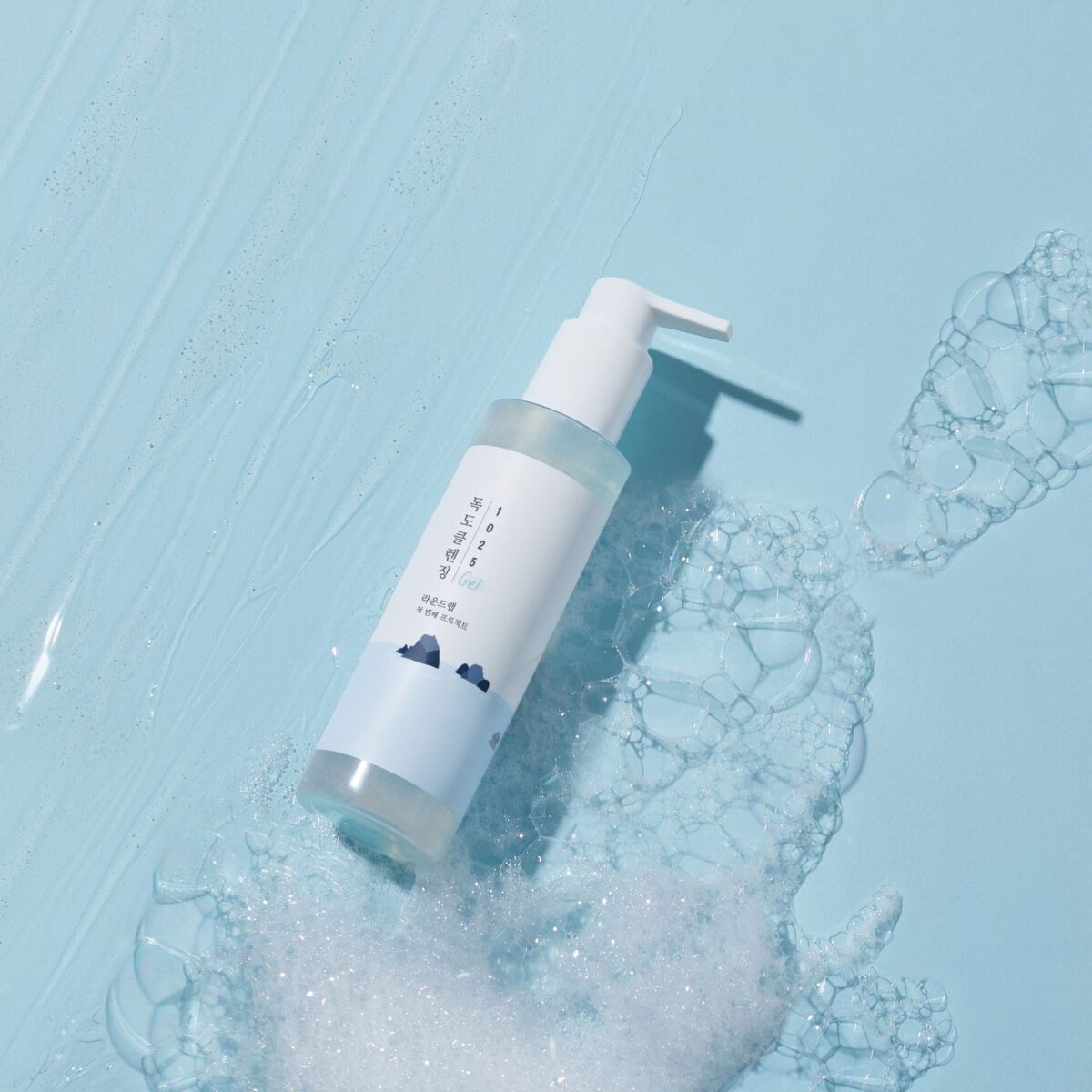 round-lab-1025-dokdo-cleansing-gel-ochyshchuvalnyy round-lab-dokdo-cleansing-gel-z-morskoyu-vodoyu-texture