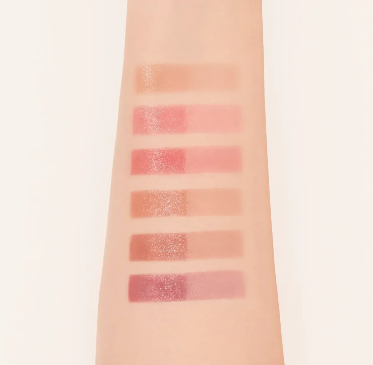 romand-sheer-tinted-stick-romand-tint-zhele-u-stiku-zvolozhuyuchyy-swatch
